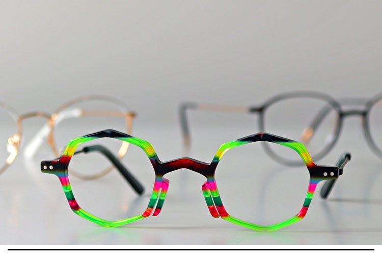 ART-Optik Isernhagen: Ihr Optiker für Brillen Gläser und Kinderbrillen